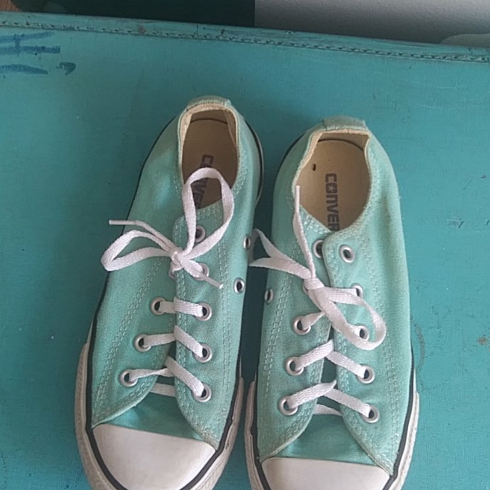 Converse - Picture 3 of 4